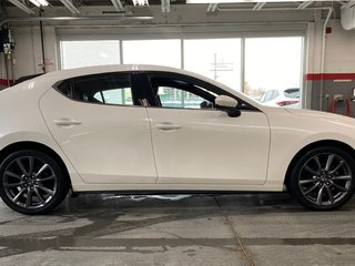 Mazda 3 Sport GT 2021 à Cowansville, Québec - 2 - w320h240px