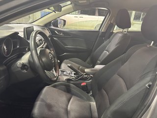 2014 Mazda 3 GS-SKY in Cowansville, Quebec - 3 - w320h240px