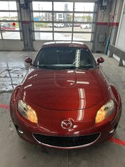 Mazda MX-5 GT / Hard Top 2009 à Cowansville, Québec - 3 - w320h240px