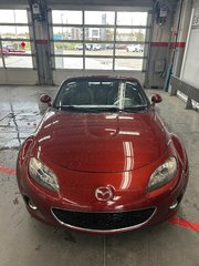 Mazda MX-5 GT / Hard Top 2009 à Cowansville, Québec - 4 - w320h240px