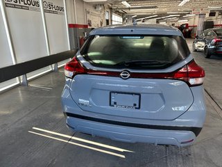 Nissan Kicks Play S 2025 à Cowansville, Québec - 4 - w320h240px