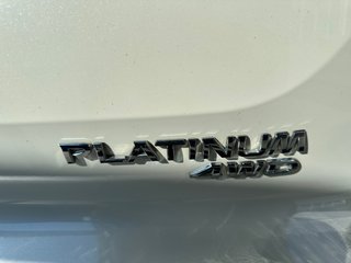 Nissan Pathfinder Platinum 2023 à Cowansville, Québec - 4 - w320h240px
