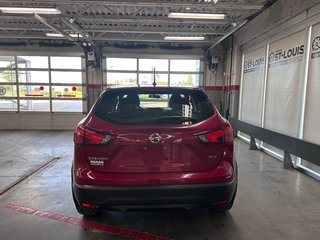 Nissan Qashqai SV 2018 à Cowansville, Québec - 4 - w320h240px