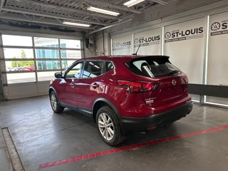 Nissan Qashqai SV 2018 à Cowansville, Québec - 3 - w320h240px