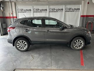 Nissan Qashqai SV  TA 2020 à Cowansville, Québec - 2 - w320h240px