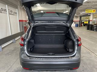 2022  Qashqai S awd in Cowansville, Quebec - 6 - w320h240px