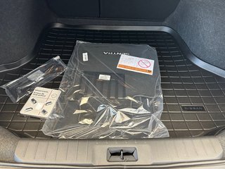 Nissan Sentra SV Toit ouvrant 2025 à Cowansville, Québec - 6 - w320h240px