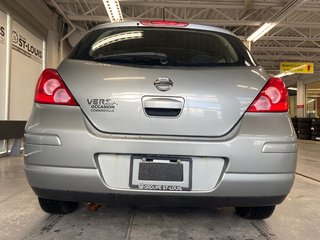 2011 Nissan Versa 1.8 S in Cowansville, Quebec - 5 - w320h240px