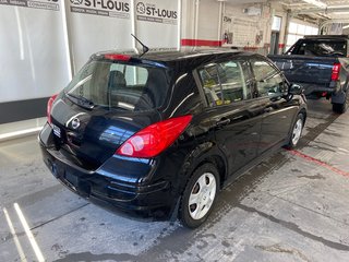 Nissan Versa 1.8 S 2011 à Cowansville, Québec - 3 - w320h240px