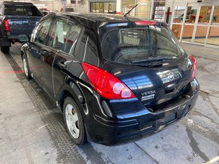 Nissan Versa 1.8 S 2011 à Cowansville, Québec - 6 - w320h240px