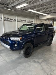 Toyota 4Runner SR5 / TRD OFF ROAD 2016 à Cowansville, Québec - 5 - w320h240px
