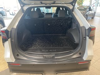 2025 Toyota BZ4X XLE AWD GROUPE TECHNOLOGIE in Cowansville, Quebec - 4 - w320h240px