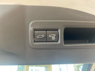 2025 Toyota BZ4X XLE AWD GROUPE TECHNOLOGIE in Cowansville, Quebec - 5 - w320h240px