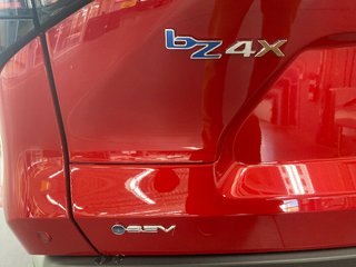 Toyota BZ4X XLE TECH AWD 2025 à Cowansville, Québec - 4 - w320h240px