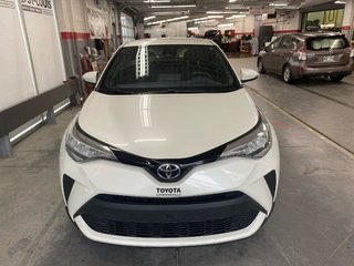 2021 Toyota C-HR XLE Premium in Cowansville, Quebec - 4 - w320h240px