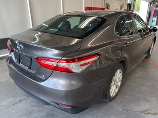 Toyota Camry Hybrid  2018 à Cowansville, Québec - 3 - w320h240px