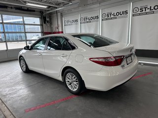 2016 Toyota Camry LE - Caméra de Recul - Sièges Chauffants - Mags in Cowansville, Quebec - 3 - w320h240px