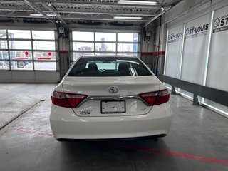 2016 Toyota Camry LE - Caméra de Recul - Sièges Chauffants - Mags in Cowansville, Quebec - 4 - w320h240px