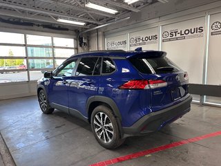 2024 Toyota COROLLA CROSS LE Premium AWD in Cowansville, Quebec - 3 - w320h240px