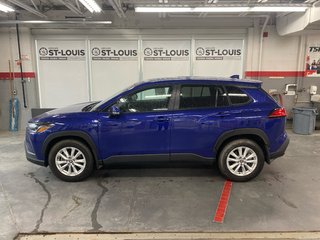 Toyota COROLLA CROSS LE 2024 à Cowansville, Québec - 2 - w320h240px
