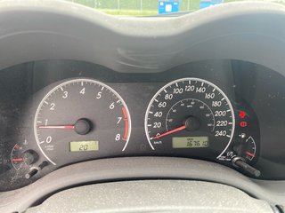 2010 Toyota Corolla CE in Cowansville, Quebec - 6 - w320h240px