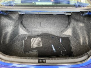 2015 Toyota Corolla S in Cowansville, Quebec - 3 - w320h240px