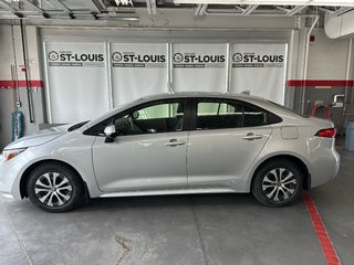 Toyota Corolla  2025 à Cowansville, Québec - 2 - w320h240px