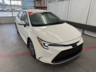 Toyota Corolla LE AWD 2025 à Cowansville, Québec - 5 - w320h240px