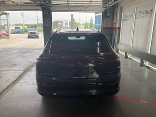 2025 Toyota Crown Signia Limited in Cowansville, Quebec - 4 - w320h240px