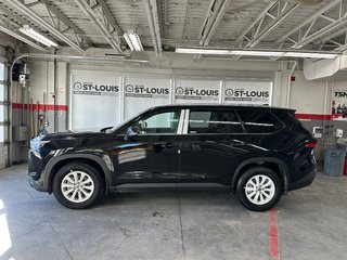 Toyota Grand Highlander XLE AWD 2025 à Cowansville, Québec - 2 - w320h240px