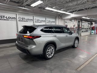 2024  Highlander Hybrid Limited AWD in Cowansville, Quebec - 6 - w320h240px