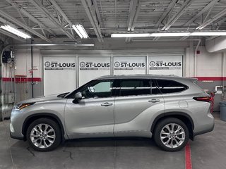 2024  Highlander Hybrid Limited AWD in Cowansville, Quebec - 2 - w320h240px