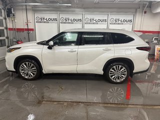 2024 Toyota Highlander Limited AWD in Cowansville, Quebec - 2 - w320h240px