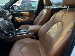 Toyota Highlander Limited AWD 2024 à Cowansville, Québec - 3 - w320h240px