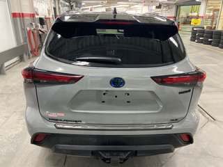 Toyota Highlander Hybrid XLE 2024 à Cowansville, Québec - 4 - w320h240px