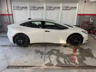 Toyota Prius Plug-In Hybrid Prius Prime Nightshade 2026 à Cowansville, Québec - 6 - w320h240px