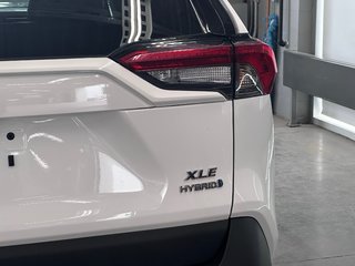 Toyota RAV4 Hybrid XLE - Toit - Mags - Hayon et siège électrque 2022 à Cowansville, Québec - 5 - w320h240px