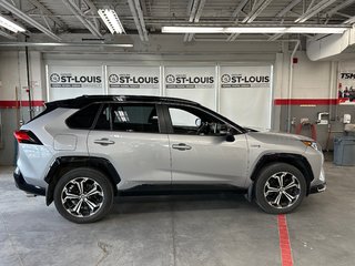 2021 Toyota RAV4 Prime XSE in Cowansville, Quebec - 5 - w320h240px