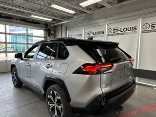 2021 Toyota RAV4 Prime XSE in Cowansville, Quebec - 3 - w320h240px