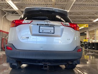 Toyota RAV4 LE TA 2014 à Cowansville, Québec - 5 - w320h240px