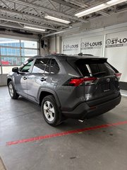 Toyota RAV4 XLE / FWD 2020 à Cowansville, Québec - 6 - w320h240px