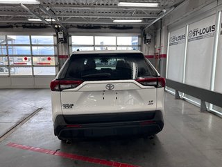 2021  RAV4 LE AWD / PEA 14 Mars 2025 ou 100000km in Cowansville, Quebec - 4 - w320h240px