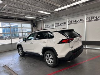 2021  RAV4 LE AWD / PEA 14 Mars 2025 ou 100000km in Cowansville, Quebec - 3 - w320h240px