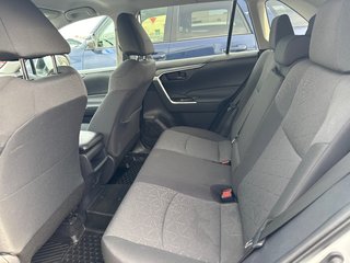 2021 Toyota RAV4 LE AWD Garantie Platine 60 Mois / 100 000 Km in Cowansville, Quebec - 4 - w320h240px