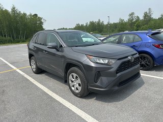 2021 Toyota RAV4 LE in Cowansville, Quebec - 6 - w320h240px