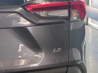 Toyota RAV4 LE Sièges Chauffants / Détecteur d'angle mort 2021 à Cowansville, Québec - 5 - w320h240px