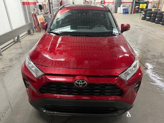 Toyota RAV4 XLE FWD 2021 à Cowansville, Québec - 2 - w320h240px