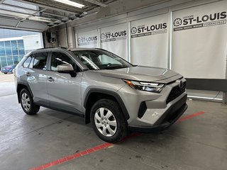 Toyota RAV4 XLE BAS MILLAGE ! 2022 à Cowansville, Québec - 5 - w320h240px
