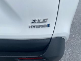 Toyota RAV4 Hybrid XLE 2022 à Cowansville, Québec - 4 - w320h240px
