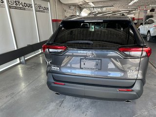 Toyota RAV4 XLE AWD 2022 à Cowansville, Québec - 4 - w320h240px